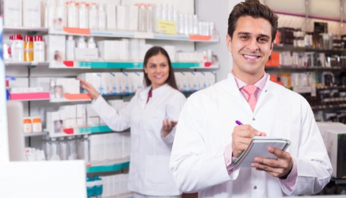 Auxiliar de farmacia, enfermería y bacteriología